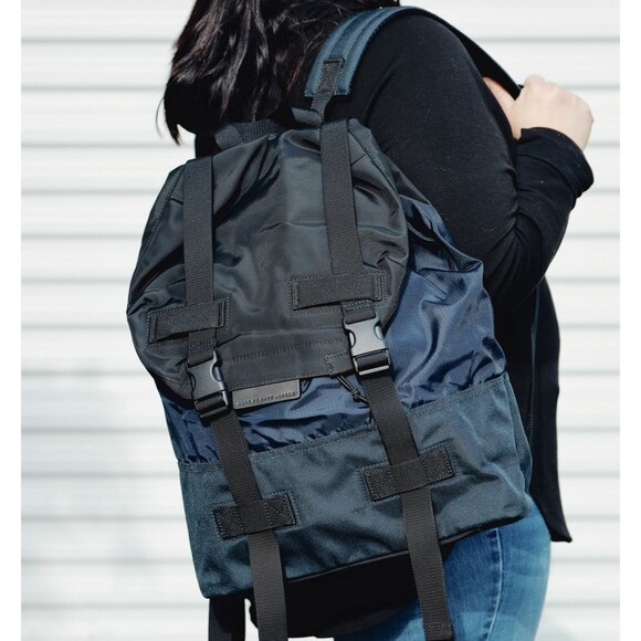 NWT Marc Jacobs Men's Travel School Nylon Backpack Navy $295+ - Picture 3 of 11
